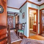 Awesome Three Bedroom In شقة *