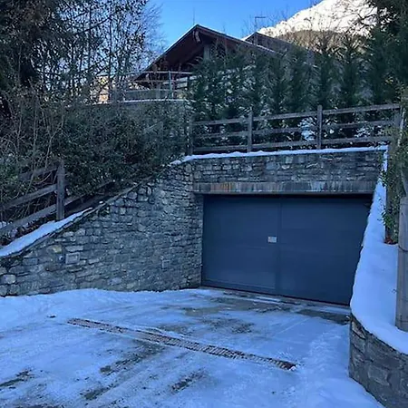 Awesome Three Bedroom In * Courmayeur