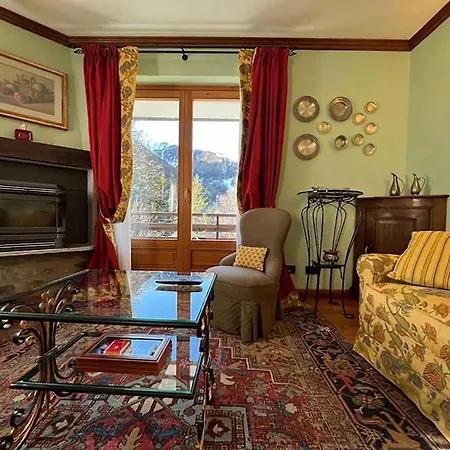 Awesome Three Bedroom In Apartment