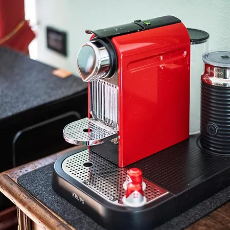 Awesome Three Bedroom In Daire