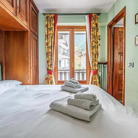 公寓 Awesome Three Bedroom In *