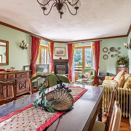 Awesome Three Bedroom In * 库马约尔